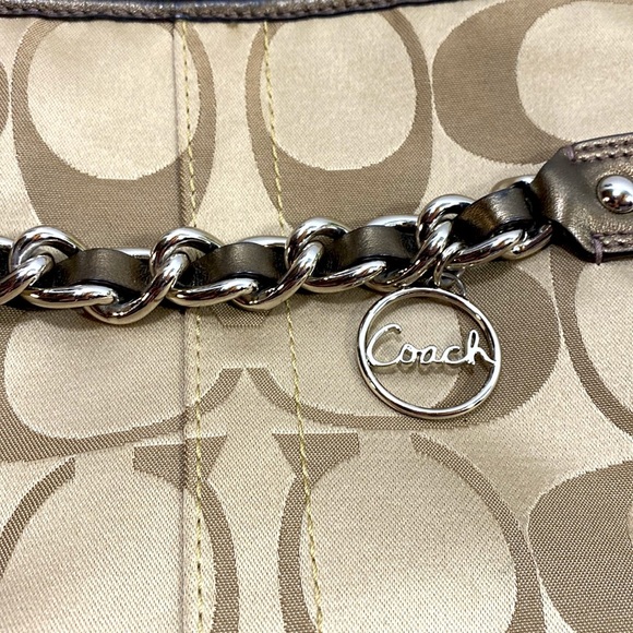 Coach signature crossbody / shoulder bag - Picture 2 of 13